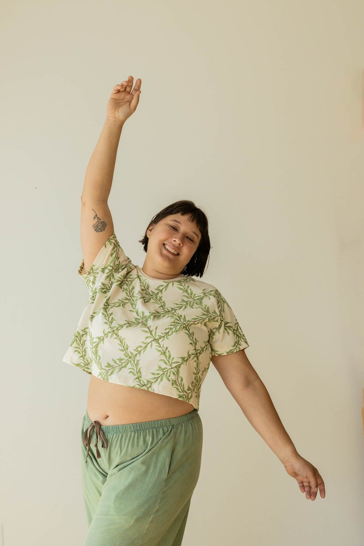 Willow Raglan Crop Tee