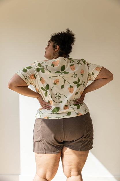 Strawberry Box-Tee