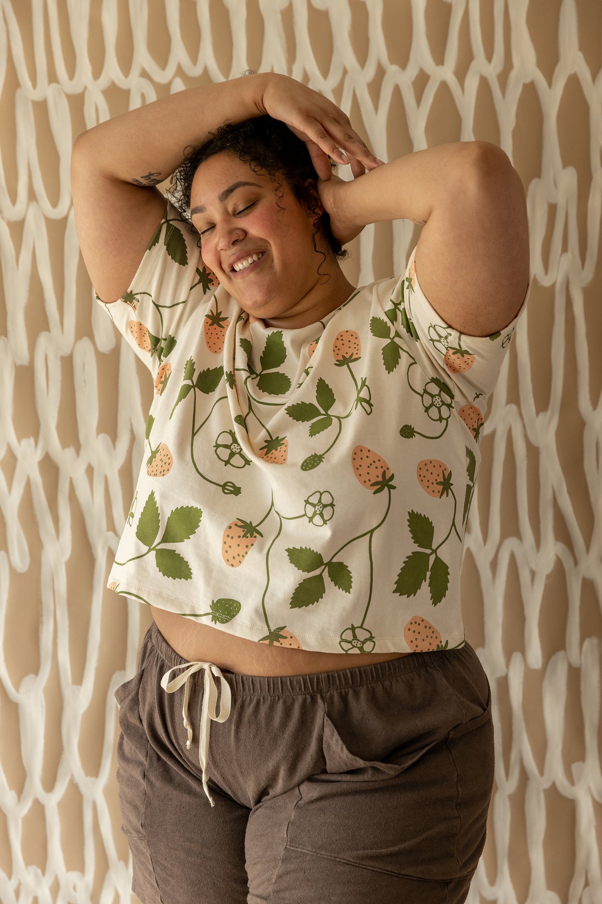 Strawberry Box-Tee