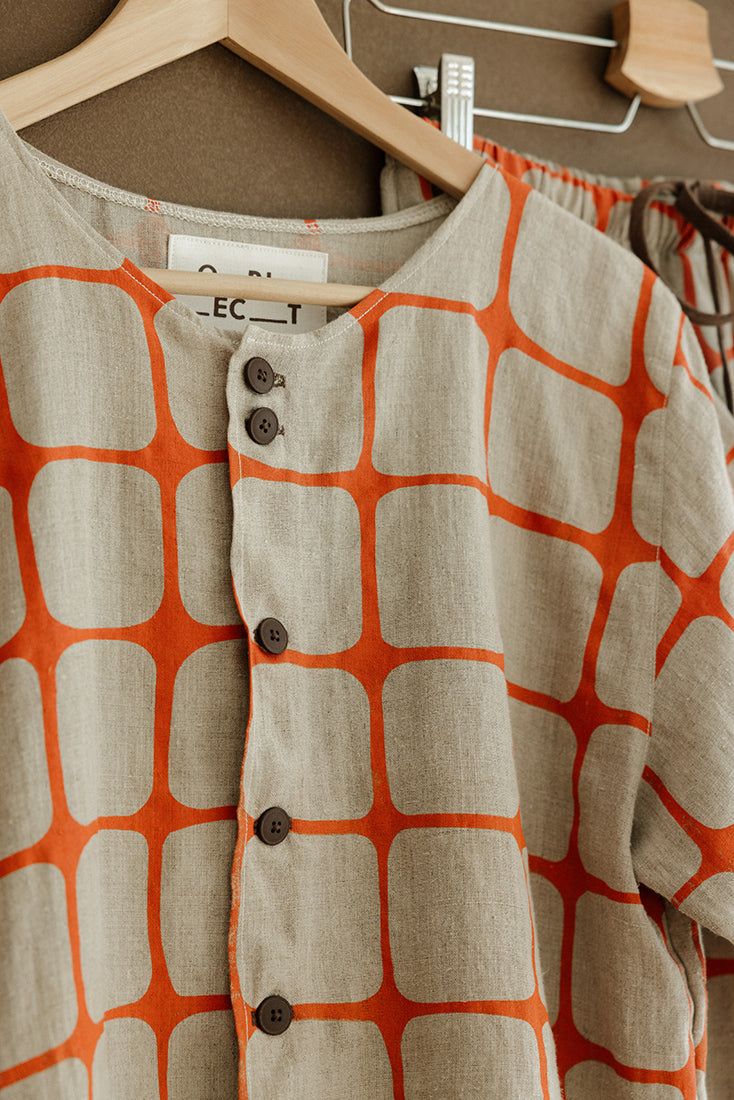 Hemp Button Tee - Orange Fence